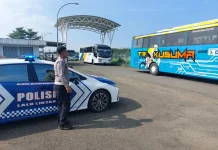 Gangguan Listrik, Bus Jemaah Haji Asal Bekasi Mogok di Widasari