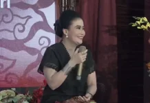 Penari Topeng Losari Tekankan Pentingnya Mental Kuat bagi Perempuan
