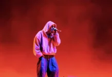 Momen Haru Justin Bieber Comeback Bernyanyi di Coachella