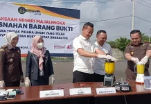 Kejari Majalengka Musnahkan Barang Bukti 51 Perkara Inkracht