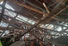 Diterjang Hujan dan Angin, Tiga Ruang Kelas SDN 3 Mirat Majalengka Ambruk