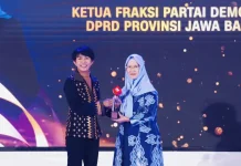 Dr. Ratnawati Raih Penghargaan Kartini dari CNN Indonesia