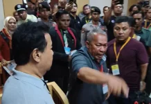 Sidang Pembunuhan Satu Keluarga di Indramayu Diwarnai Kericuhan