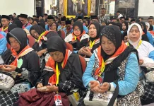 Kloter 23 KJT Kota Cirebon Masuk Embarkasi, Jemaah: Kami Ikuti Aturan