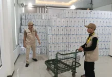 Sebanyak 8 Ribu Jerigen Air Zam Zam Tiba di Embarkasi Jakarta Bekasi