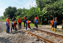 KAI Daop 3 Cirebon Gencarkan Penutupan Perlintasan Ilegal Demi Keselamatan