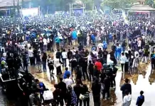 Ribuan Bobotoh di Kuningan Rayakan Keberhasilan Persib Cetak Hattrick Juara