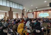BKPSDM Kabupaten Cirebon Serahkan SK Pensiun kepada 246 ASN