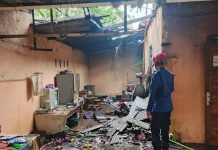 Toko Kelontong di Indramayu Terbakar saat Mengisi Bensin Eceran