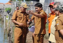Rob Tak Kunjung Usai, Desa Ambulu Minta Percepatan Tanggul Laut