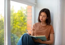 Journaling Bukan Sekadar Tren Estetik