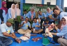 PWI dan IKWI Indramayu Potong Hewan Kurban di Iduladha 1447 H