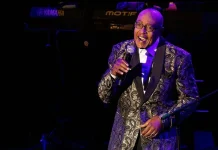 Penyanyi Peabo Bryson Meninggal Dunia pada Usia 75 Tahun