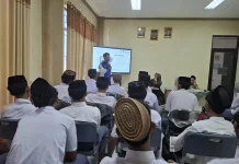 Diskominfo dan RTIK Cirebon Ajak Santri Lawan Hoaks di Ruang Digital