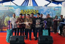 Gandeng UMKM dan Berbagi Bansos, Hajatan Rakyat di Cirebon Berlangsung Meriah
