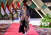 Kota Cirebon Raih Juara Terunik di Fashion Show Pekan Kerajinan Jawa Barat 2026
