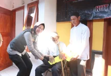HUT Bhayangkara, Air Mata Haru di Balik Bedah Rumah Rutilahu di Majalengka