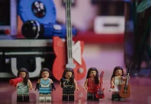 LEGO Rilis Koleksi Eksklusif Olivia Rodrigo