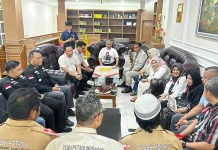 Keluarga Korban Kasus Poman Datangi Kejari Indramayu Sampaikan Terima Kasih