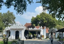 Libur Sekolah, Keraton Kasepuhan Cirebon Jadi Pilihan Wisata Edukasi