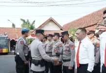 Berkinerja Baik 51 Personel Polres Cirebon Kota Raih Penghargaan