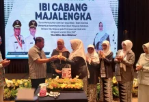 Bupati Majalengka Dorong Pelayanan Humanis dan Profesionalisme Bidan