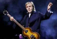 Paul McCartney Beri Kejutan untuk Wisatawan Magical Mystery Tour