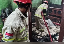 Rumah Warga di Haurgelis Indramayu diamuk Si Jago Merah