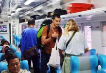 Perjalanan Nyaman dan Tepat Waktu, Kereta Api Makin Dipilih Turis Asing