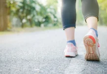 Jalan Kaki Santai Jadi Pilihan Sederhana untuk Menjaga Kebugaran