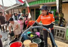 BAZNAS Kuningan Salurkan 180 Ribu Liter Air Bersih untuk Warga