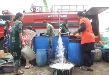 Atasi Kekeringan, Kodim Indramayu dan BPBD Salurkan 10.000 Liter Air Bersih