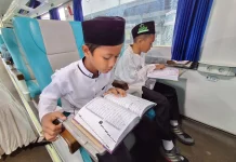 KAI Daop 3 Cirebon Gelar Ngaji di Atas Kereta Demi Keselamatan Perjalanan