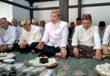 Beragam Tradisi Warnai Rangkaian Muludan di Keraton Kasepuhan