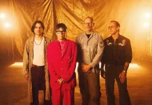 Weezer Perpanjang Tur Konser