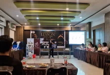 Iieleven11 Cattery & IRUKA Pet Aesthetique Gelar Grooming Lesson di Cirebon