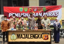 Kapolres Majalengka Targetkan Zero Miras, Ribuan Botol Dimusnahkan