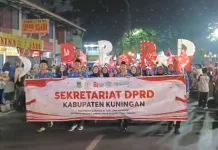Sekretariat DPRD Kuningan Ikuti Pawai Taptu Malam Kemerdekaan