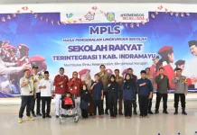 Bupati Lucky Hakim Tutup MPLS Sekolah Rakyat Indramayu