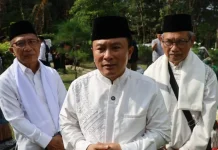 Bupati Kuningan Ziarah ke 12 Makam Mantan Bupati