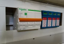MCB KWh Meter Sering Mati Duluan daripada MCB Instalasi Rumah, Ini Sebabnya!