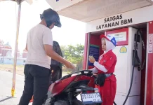 Antrean BBM di Makassar Landai usai SPBU Modular Ditempatkan