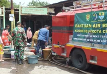 Kodim 0614 Kota Cirebon Salurkan 10 Ribu Liter Air Bersih untuk Warga Argasunya