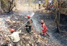 Kebakaran Tumpukan Sampah Kembali Terjadi di Haurgeulis Indramayu