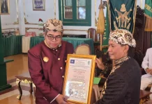 Keraton Kacirebonan Terima Penghargaan WPF UNESCO untuk Perdamaian Dunia