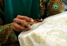Perajin Batik Cirebon Terus Berinovasi di Tengah Tantangan Ekonomi