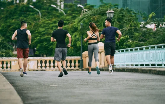 Bukan Sekadar Tren, Ini Cara Cegah Cedera Lari bagi Pemula