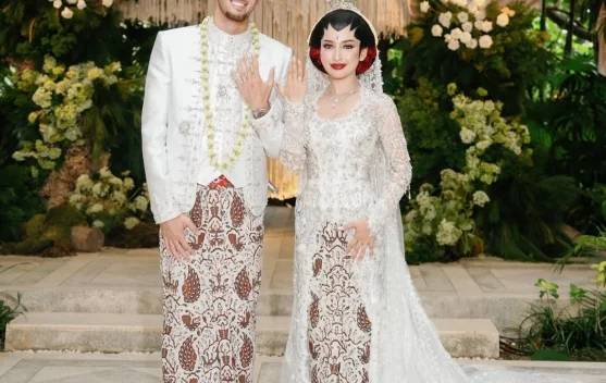 Sah! Justin Hubner Sunting Jennifer Coppen dalam Balutan Adat Jawa di Bali