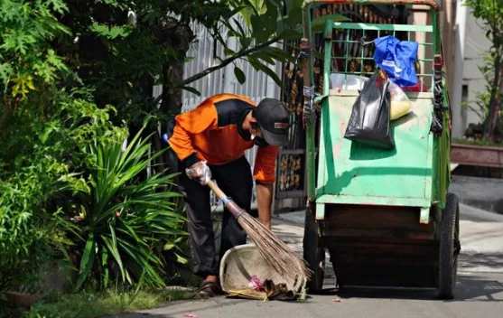Masyarakat Cirebon Diajak Jadi Pejuang Lingkungan dan Budaya Bersih