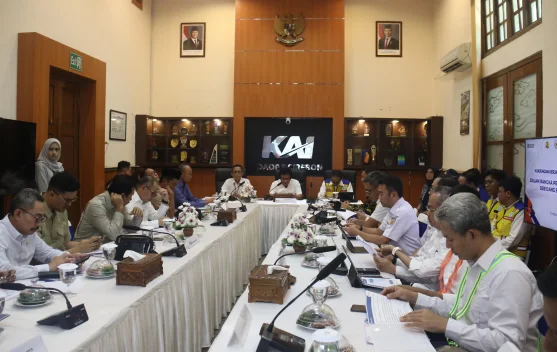 Tingkatkan Keselamatan, KAI dan DPR Bahas Pembangunan Flyover Krucuk Cirebon